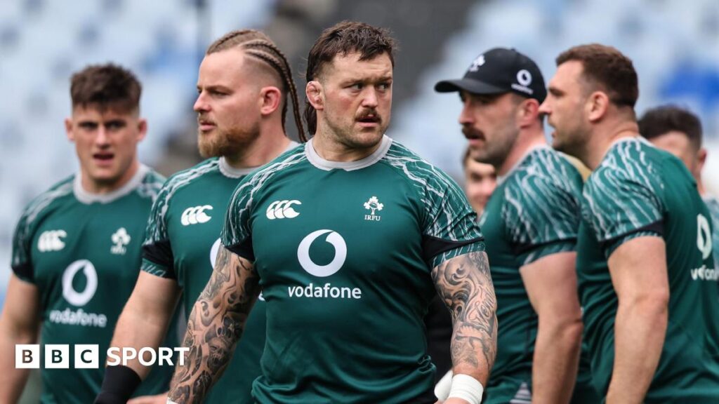 Andrew Porter and his Irish team-mates during Friday